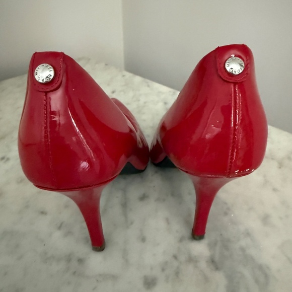 Red Pumps 6.5 - Picture 4 of 5